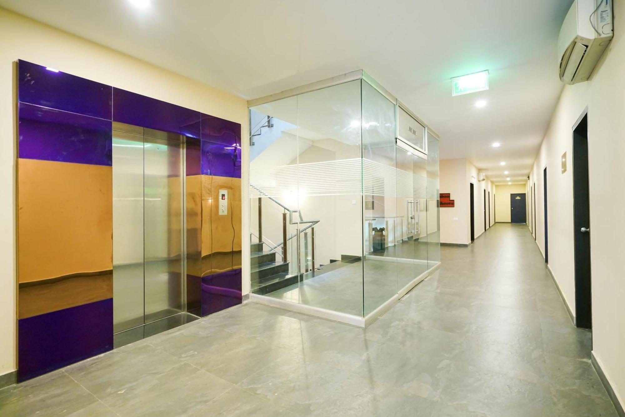 Super Townhouse Mookkannoor Tourist Home Angamaly Zewnętrze zdjęcie