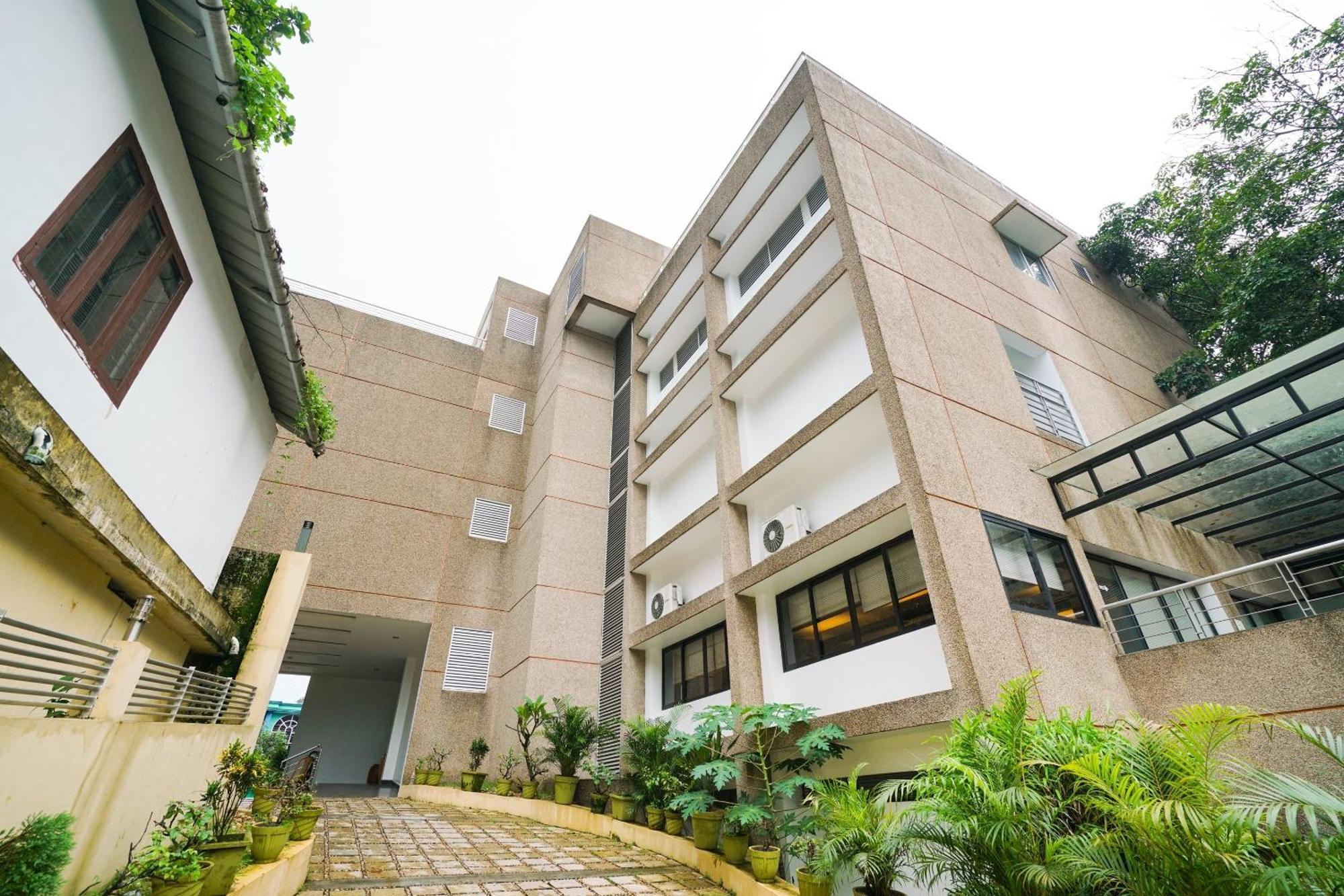 Super Townhouse Mookkannoor Tourist Home Angamaly Zewnętrze zdjęcie